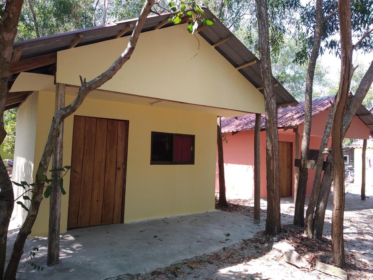 Hôtel The Boarding House à Sihanoukville Extérieur photo