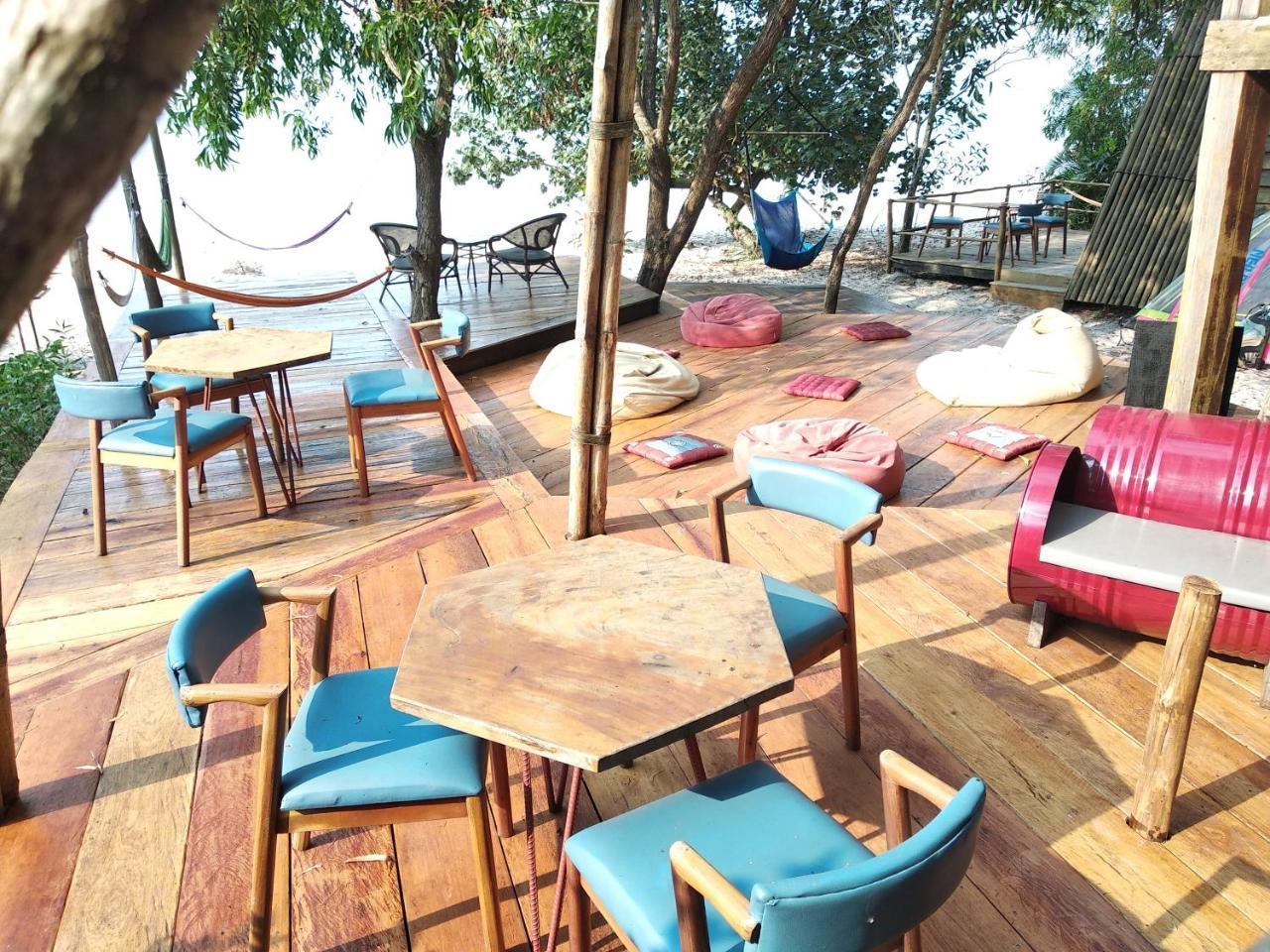 Hôtel The Boarding House à Sihanoukville Extérieur photo